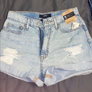 Size 4 Aeropostale Jean shorts